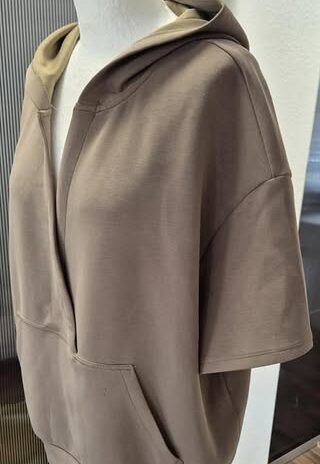 Hoodie “ S. Oliver “ Größe M in Olivgrün