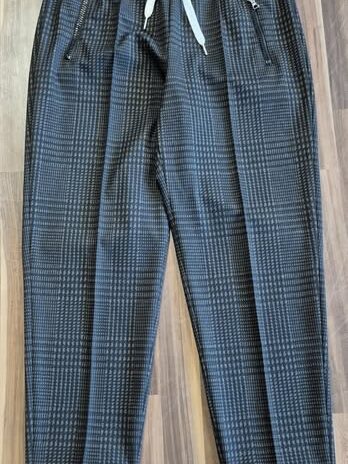 JoggPants “ Marc Aurel “ Größe 40 in Schwarz/Anthrazitgrau Hahnentritt elastischer Bund