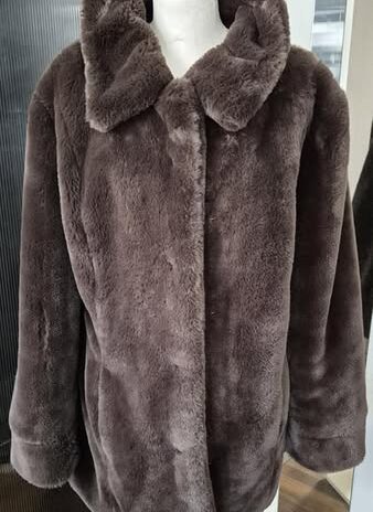 Jacke “ Jones “ Größe 38 in Dunkelbraun/Webpelz Fake-Fur