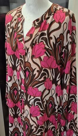 Kleid “ Milano Italy “ Größe 48 in Braun/Pink/Beige gemustert