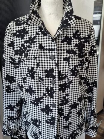 Blazer “ Gerry Weber “ Größe 42 in Schwarz/Weiß/Floral gemustert