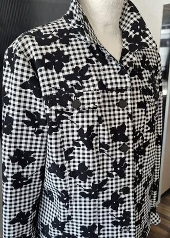 Blazer “ Gerry Weber “ Größe 42 in Schwarz/Weiß/Floral gemustert