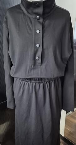 Kleid “ Cartoon “ Größe 40/42 in Schwarz 70% Viscose