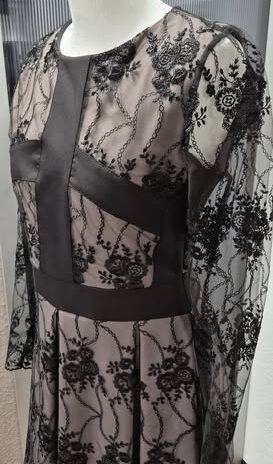 Kleid “ La Fama Fashion “ Größe 38 in Schwarz/Mocca/Spitze 35% Baumwolle