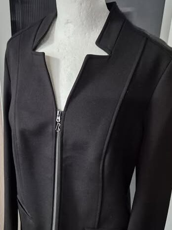 Blazer “ Bonita “ Größe 38 in Schwarz 69% Viscose