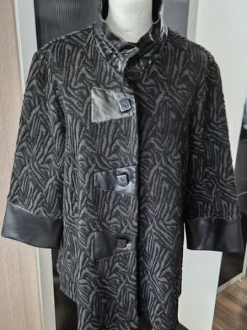 Blazer “ Joseph Ribkoff “ Größe 38/40 in Schwarz/Grau/Kunstlederbesatz 15% Viscose