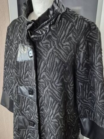 Blazer “ Joseph Ribkoff “ Größe 38/40 in Schwarz/Grau/Kunstlederbesatz 15% Viscose