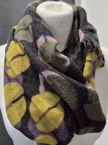 Schal “ Fraas “ in Olivgrün/Senfgelb/Lila/Rosa gemustert