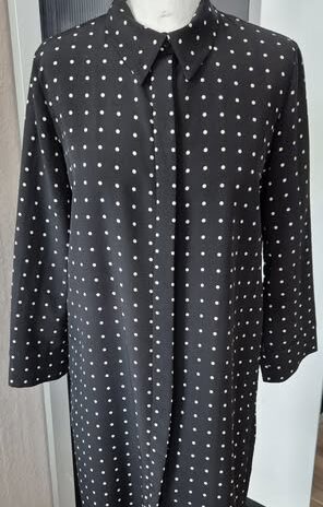 Bluse “ Souvenir “ Größe 36 in Schwarz/Weiß getupft