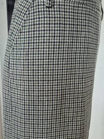 Rock “ Minimum “ Größe 36 in Schwarz/Grau/Olivgrün Hahnentritt 10% Wolle