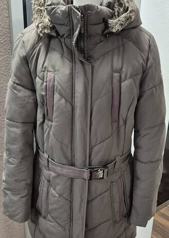 Steppjacke “ S. Oliver “ Größe 40 in Schlamm abnehmbare Kapuze