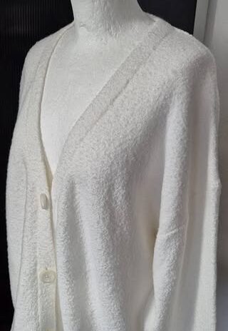 Strickweste “ S. Oliver “ Größe 44 in Offwhite