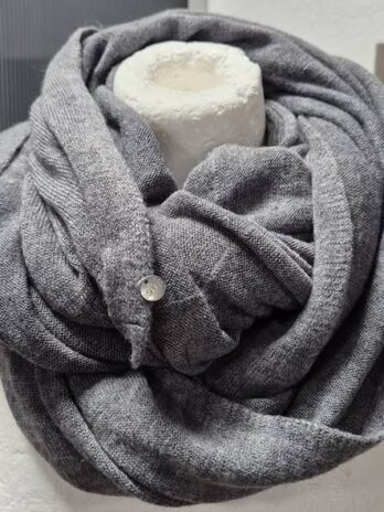 Loop “ Esprit “ Größe OS in Hellgrau