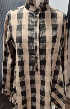 Bluse “ Made in Italy “ Größe 38/40 in Schwarz/Camel gemustert 100% Baumwolle