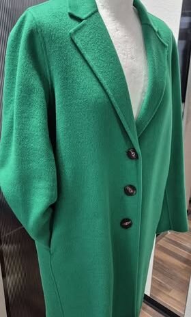 Jacke “ Marella “ Größe 38 in Smaragdgrün 60% Wolle 40% Viscose