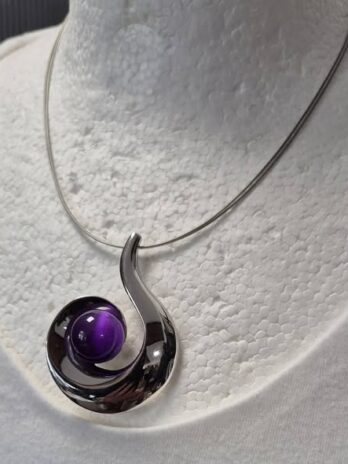 Kette “ Bijou Brigitte “ in Silber/Lila Stein