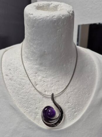 Kette “ Bijou Brigitte “ in Silber/Lila Stein