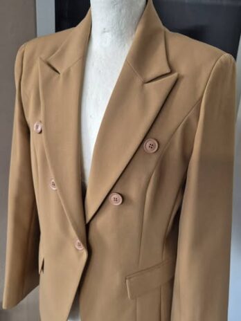 Blazer “ biancoghiaccio “ Größe 38 in Camel
