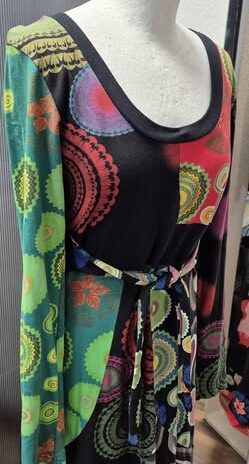 Kleid “ Desigual “ Größe 38 in Schwarz/Bunt gemustert 100% Baumwolle