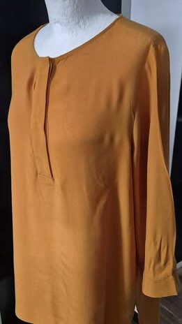 Bluse “ Comma “ Größe 38 in Currygelb