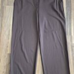 Hose “ Cecil “ Größe 44/46 in Dunkelbraun elastischer Bund weites Bein