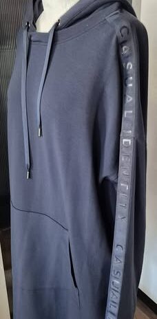 Sweaterkleid mit Kapuze “ Comma “ Größe 44 in Dunkelblau 50% Modal