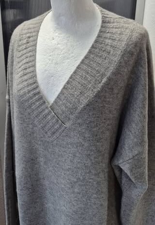 Pulli “ Esprit “ Größe 46/48 in Hellgrau