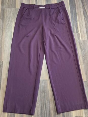 Hose “ Street One “ Größe 44/46 in Beere elastischer Bund weites Bein
