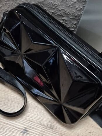 Tasche “ No Name “ in Schwarz/Kunststoff Breite ca 19cm Höhe ca 11cm