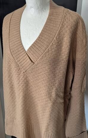 Pulli “ Esprit “ Größe 46/48 in Camel
