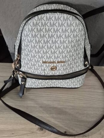 Rucksack “ Michael Kors “ in Beige/Braun Logoprint Breite ca 22cm Höhe ca 20cm