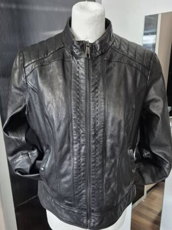 Jacke “ Hugo Boss “ Größe 36 in Schwarz/Leder