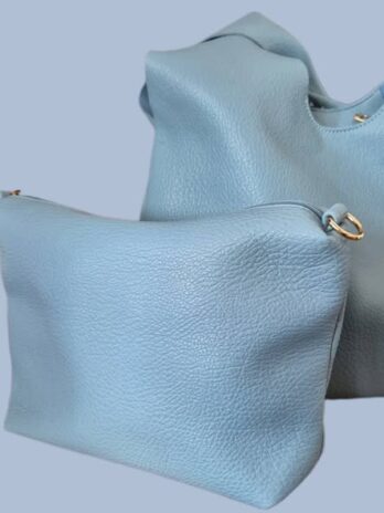 Tasche/Shopper “ Made in Italy “ in Hellblau/Kunstleder extra Innentasche Breite ca 47cm Höhe ca 30cm