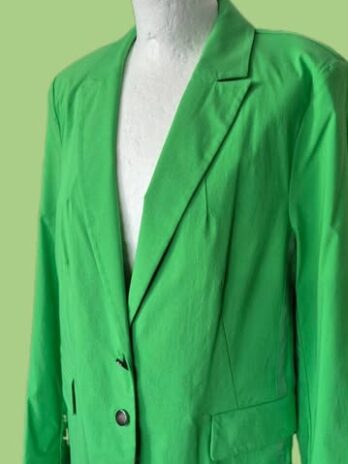 Blazer “ Jones “ Größe 40 in Apfelgrün 60% Viscose