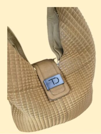 Tasche “ Taschendieb Wien “ in Maisgelb/Leder Breite ca 42cm Höhe ca 32cm