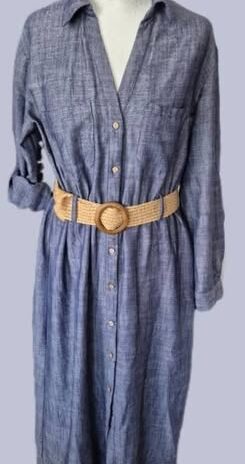 Kleid mit Gürtel “ Zara “ Größe M in Jeansblau 48% Viscose 15% Leinen