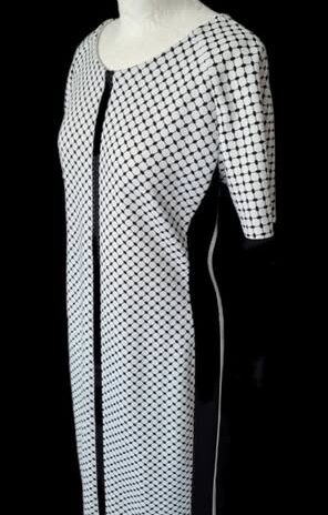 Kleid “ Marccain “ Größe 40 (N4) in Schwarz/Weiß gemustert