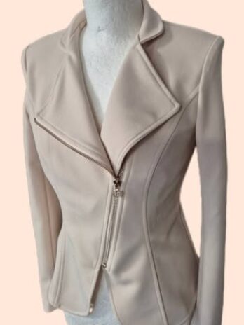 Blazer “ Rinascimento “ Größe 36 in Beige NEU!