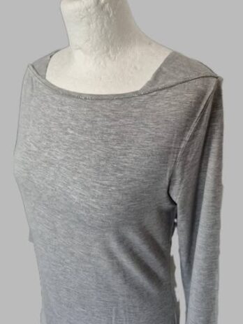 Shirt “ Comma “ Größe 36 in Hellgrau 95% Viscose