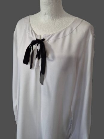 Bluse “ Jones “ Größe 40 in Weiß/Schwarz 63% Viscose
