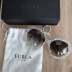 Sonnenbrille mit Etui “ Furla “ in Silber