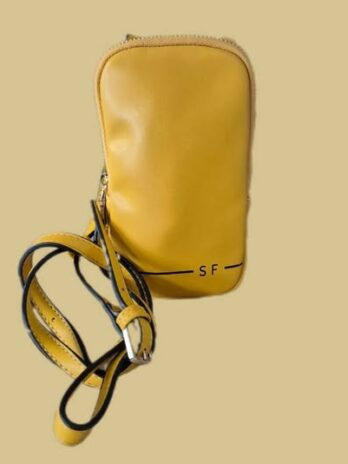 Smartphonetasche “ Seidenfelt Manufaktur “ in Maisgelb Breite ca 11cm Höhe ca 19cm