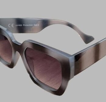 Sonnenbrille mit Etui “ Black Mama “ in Grau/Schwarz