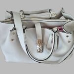 Tasche “ Guess “ in Cloud Dancer NEU! Breite ca 49cm Höhe ca 23cm