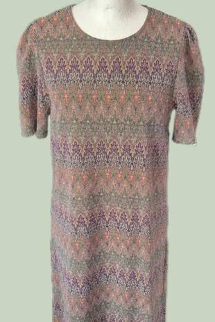 Kleid “ Rich & Royal “ Größe 36 in Lila/Grün/Silber gemustert 70% Viscose