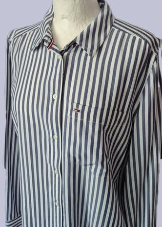 Bluse “ Tommy Jeans “ Größe 40 in Blau/Weiß gestreift 60% Lyocell 40% Viscose