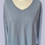 Pulli “ Miss Fashion “ Größe 40/42 in Hellblau/Silber/Lurex 75% Viscose