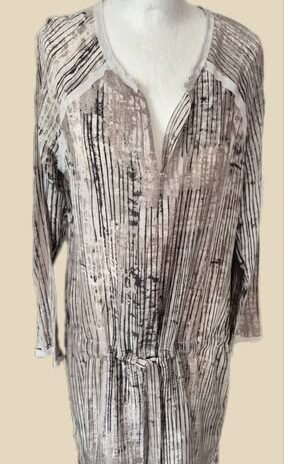 Kleid “ S. Oliver Premium “ Größe 38 in Beige/Schlamm/Schwarz gemustert 100% Seide