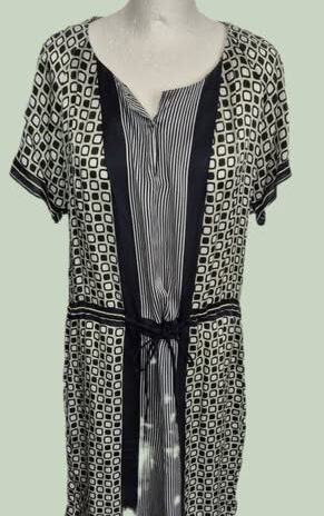 Kleid “ Claudia Sträter Amsterdam “ Größe 40 in Dunkelblau/Weiß/Gelb gemustert 100% Seide