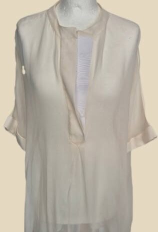 Bluse “ Amicis “ Größe OS (38-40/42) in Creme 100% Seide